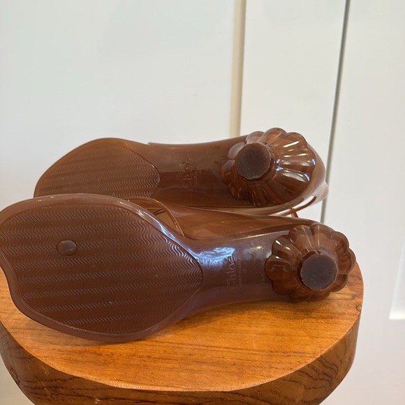 Chloé Jelly Runway Sandals - Picture 5 of 11